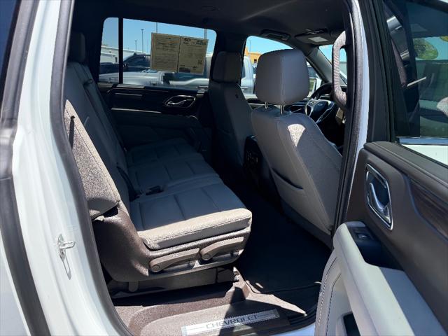 2024 Chevrolet Suburban 2WD LT