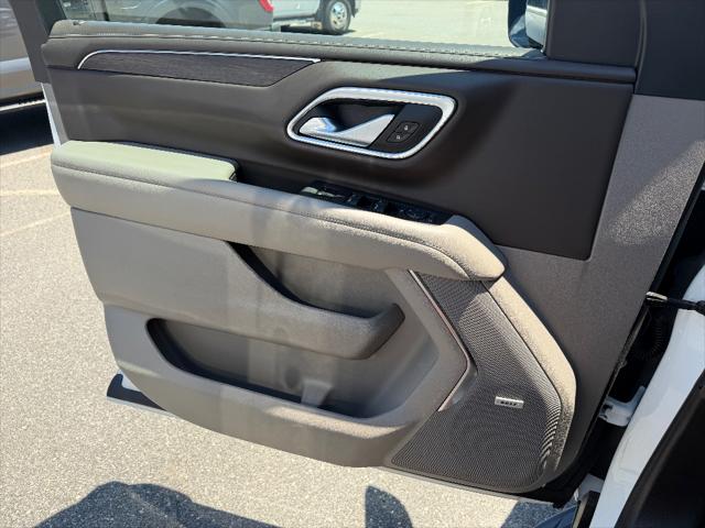 2024 Chevrolet Suburban 2WD LT