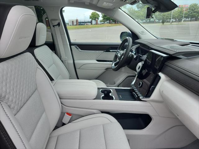2026 GMC Acadia Denali AWD
