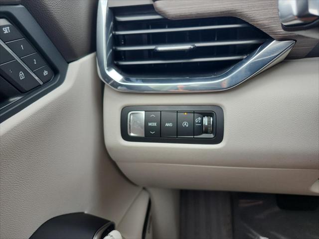2026 GMC Acadia Denali AWD