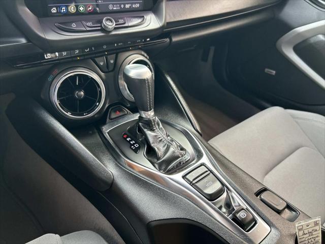 2022 Chevrolet Camaro RWD Coupe 1LT