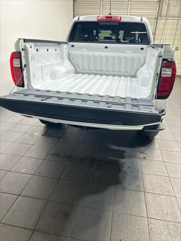 2023 GMC Canyon 4WD Crew Cab Short Box AT4