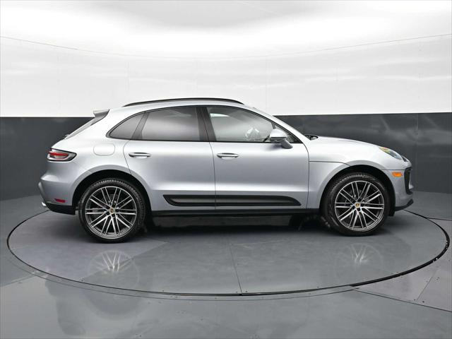 2026 Porsche Macan AWD