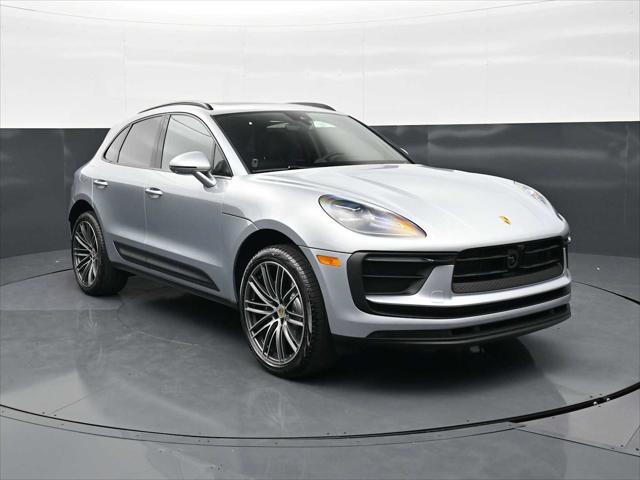 2026 Porsche Macan AWD