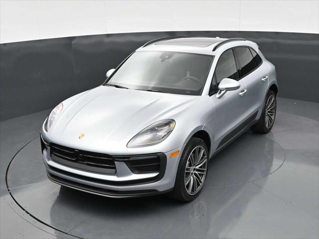 2026 Porsche Macan AWD