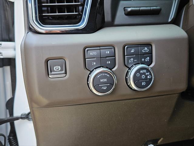 2024 GMC Sierra 1500 4WD Crew Cab Short Box Denali
