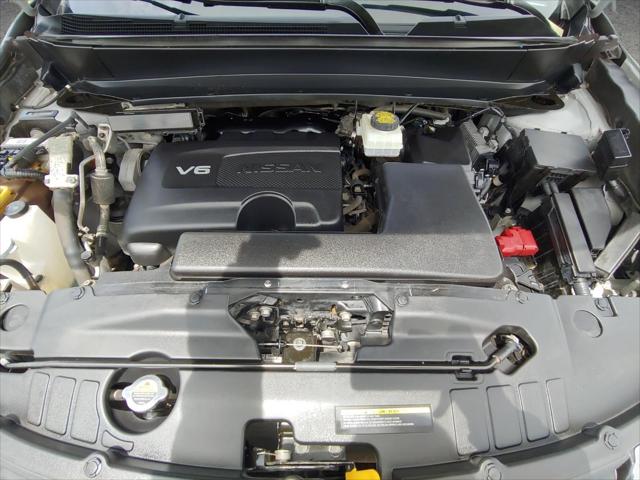 2019 Nissan Pathfinder SL