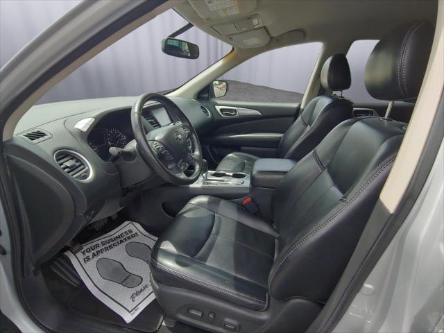 2019 Nissan Pathfinder SL