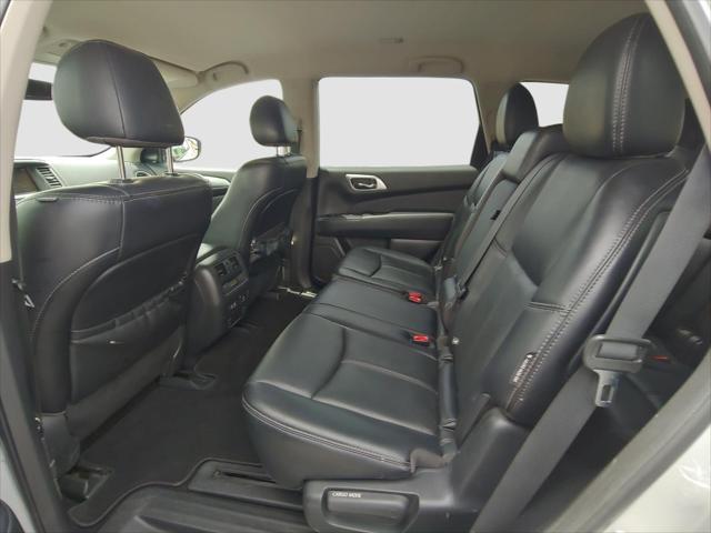 2019 Nissan Pathfinder SL