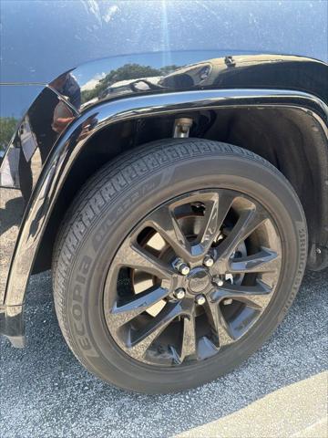 2022 Jeep Grand Cherokee Laredo X 4x2