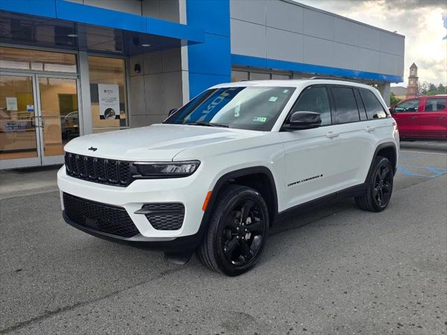 2025 Jeep Grand Cherokee Altitude X 4x4