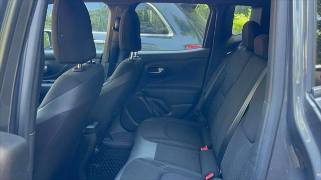 2022 Jeep Renegade Altitude 4x4