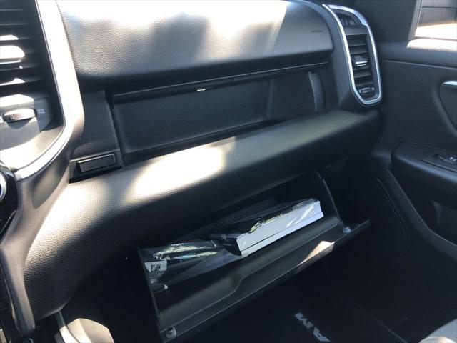 2023 Ram 1500 Big Horn Crew Cab 4x4 5'7" Box