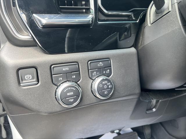2024 GMC Sierra 1500 4WD Crew Cab Short Box Elevation with 3SB