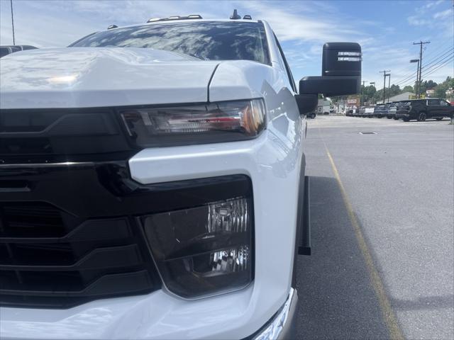 2026 Chevrolet Silverado 2500HD Crew Cab, Standard Bed, WT, 4WD
