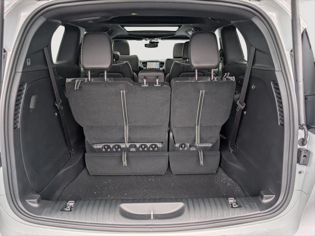 2027 Chrysler Pacifica Limited