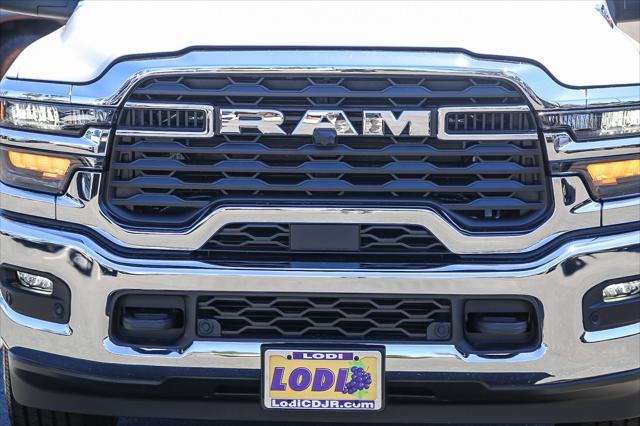 2026 Ram 3500 Big Horn Crew Cab 4x4 8' Box