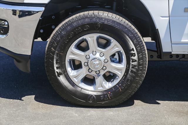 2026 Ram 3500 Big Horn Crew Cab 4x4 8' Box