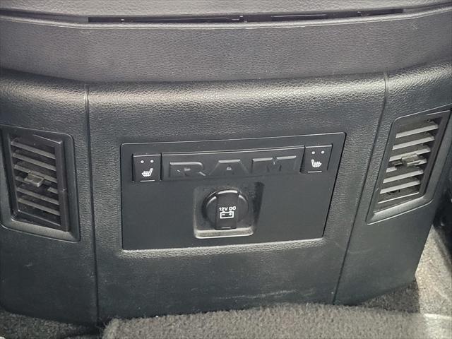 2017 Ram 3500 Laramie Crew Cab 4x4 8' Box