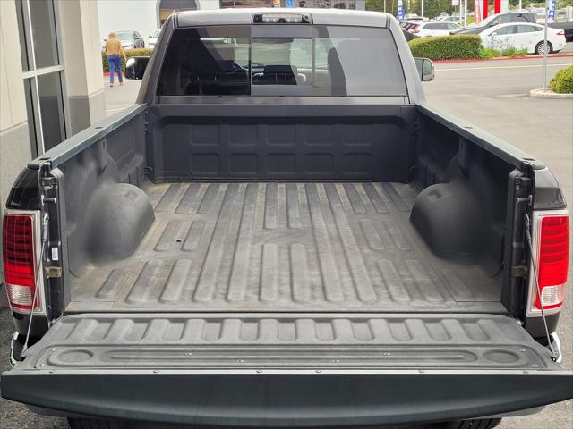 2017 Ram 3500 Laramie Crew Cab 4x4 8' Box