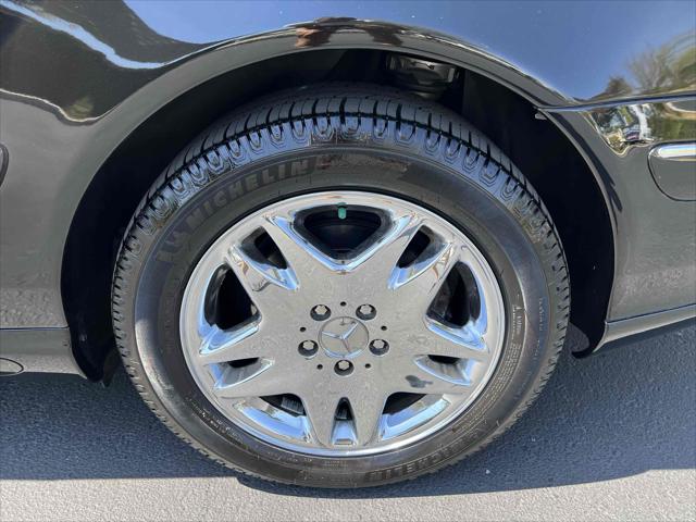 2002 Mercedes-Benz 500 - NAVIGATION - PRICED TO SELL