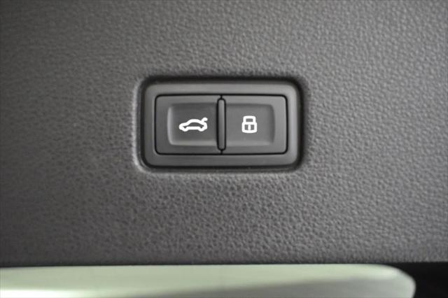 2022 Audi Q8 Premium Plus 55 TFSI quattro Tiptronic