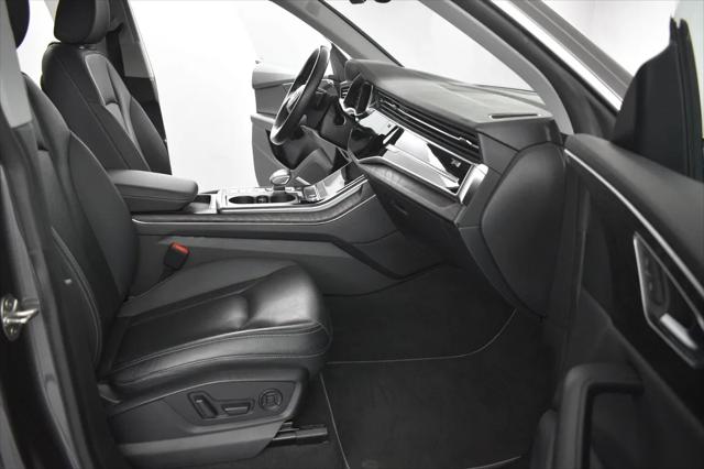 2022 Audi Q8 Premium Plus 55 TFSI quattro Tiptronic