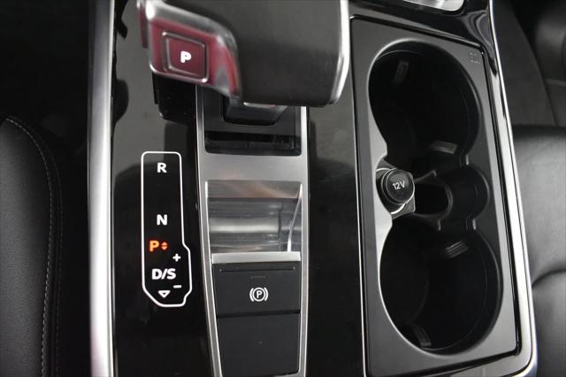 2022 Audi Q8 Premium Plus 55 TFSI quattro Tiptronic