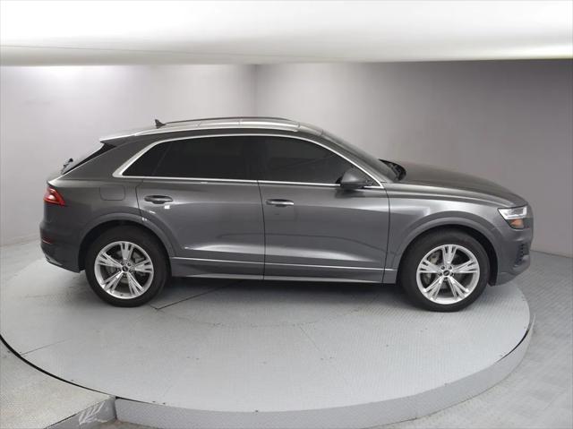 2022 Audi Q8 Premium Plus 55 TFSI quattro Tiptronic