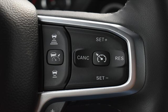 2025 Ram 1500 Big Horn Crew Cab 4x4 5'7" Box