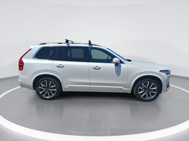 2018 Volvo XC90 T6 Momentum