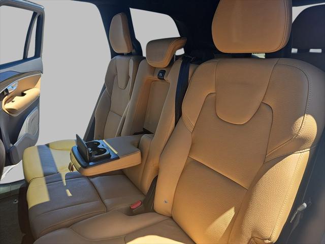 2018 Volvo XC90 T6 Momentum