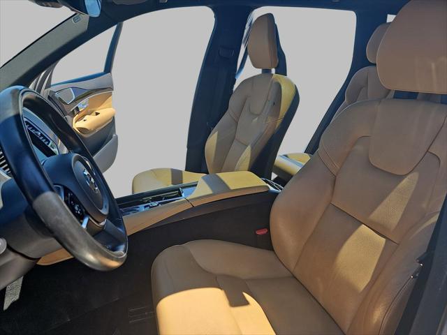 2018 Volvo XC90 T6 Momentum