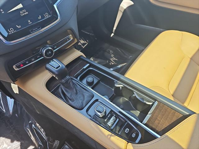 2018 Volvo XC90 T6 Momentum