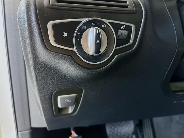 Used 2022 Mercedes-Benz GLC 300 SUV For Sale in Olive Branch, MS