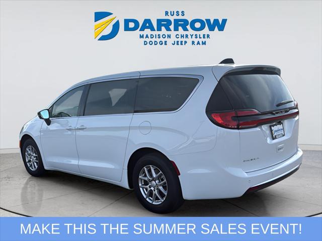 2027 Chrysler Pacifica Select