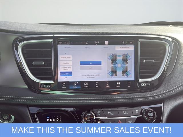 2027 Chrysler Pacifica Select