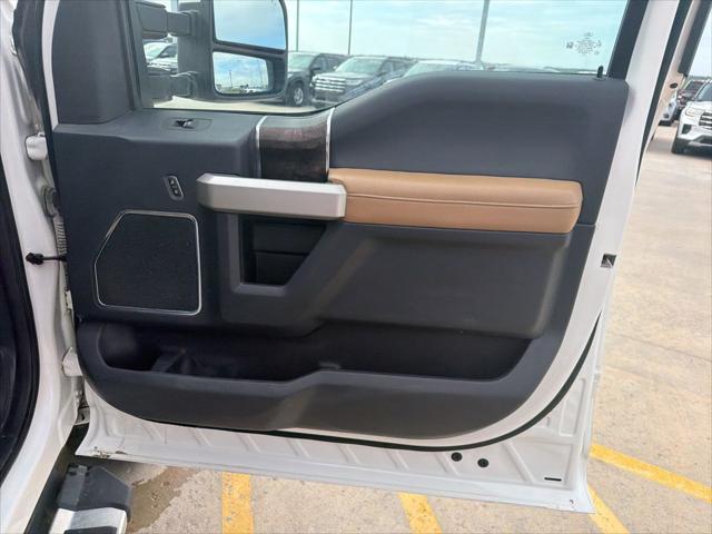 2022 Ford F-350 LARIAT