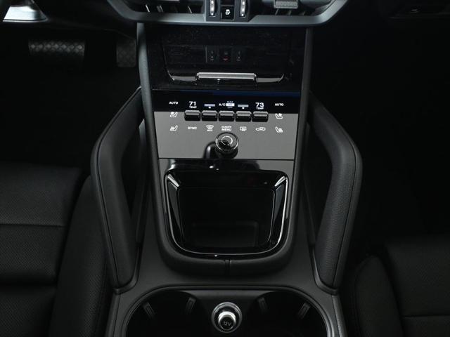 2026 Porsche Cayenne Unknown