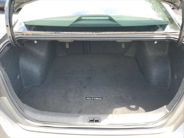 2022 Nissan Altima SV FWD