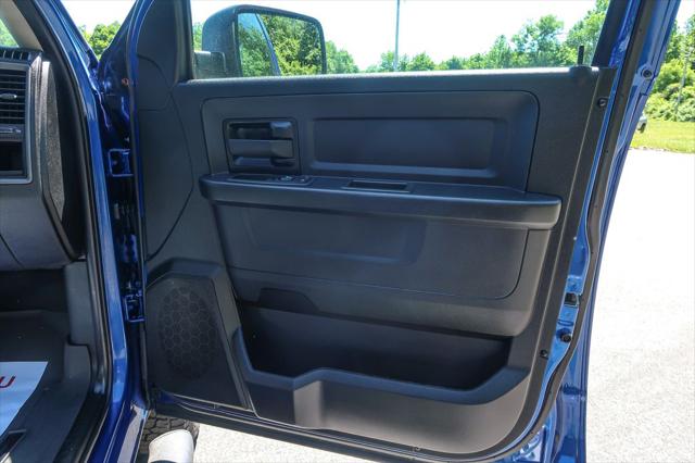 2019 Ram 1500 Classic Express Quad Cab 4x4 6'4" Box