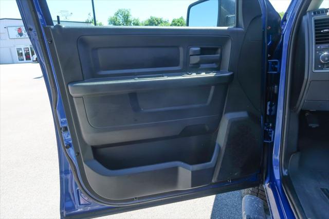 2019 Ram 1500 Classic Express Quad Cab 4x4 6'4" Box