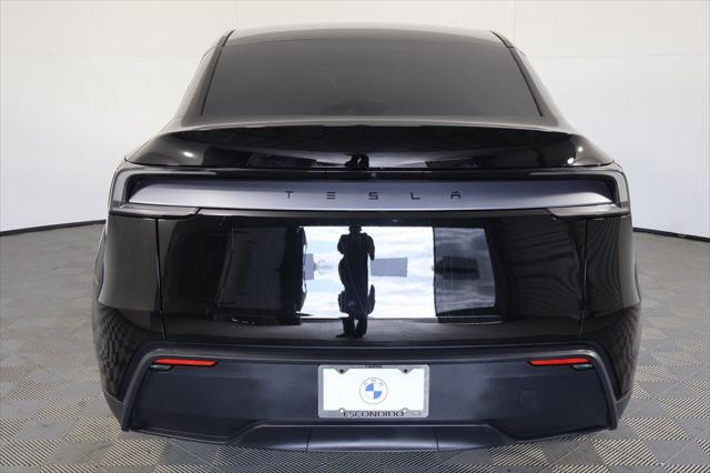 2026 Tesla Model Y Rear-Wheel Drive