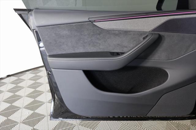 2026 Tesla Model Y Rear-Wheel Drive
