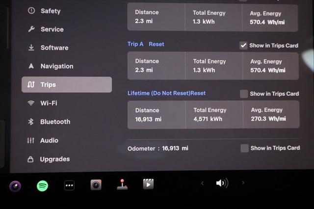 2026 Tesla Model Y Rear-Wheel Drive