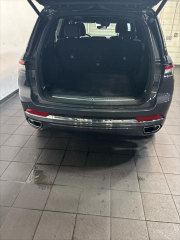 2025 Jeep Grand Cherokee Overland 4x4