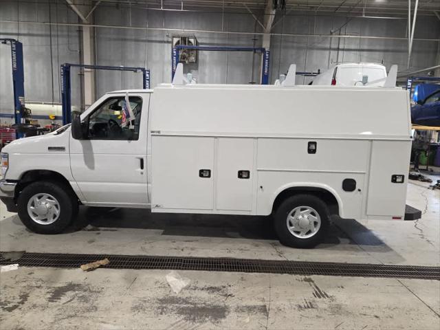 2026 Ford E-350 Cutaway Unknown