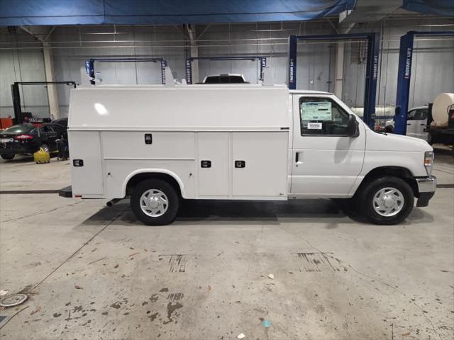 2026 Ford E-350 Cutaway Unknown