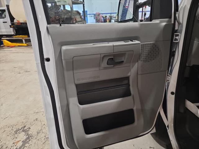 2026 Ford E-350 Cutaway Unknown