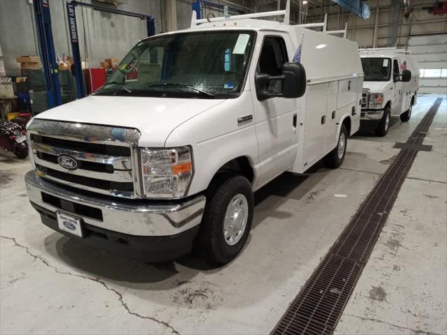 2026 Ford E-350 Cutaway Unknown